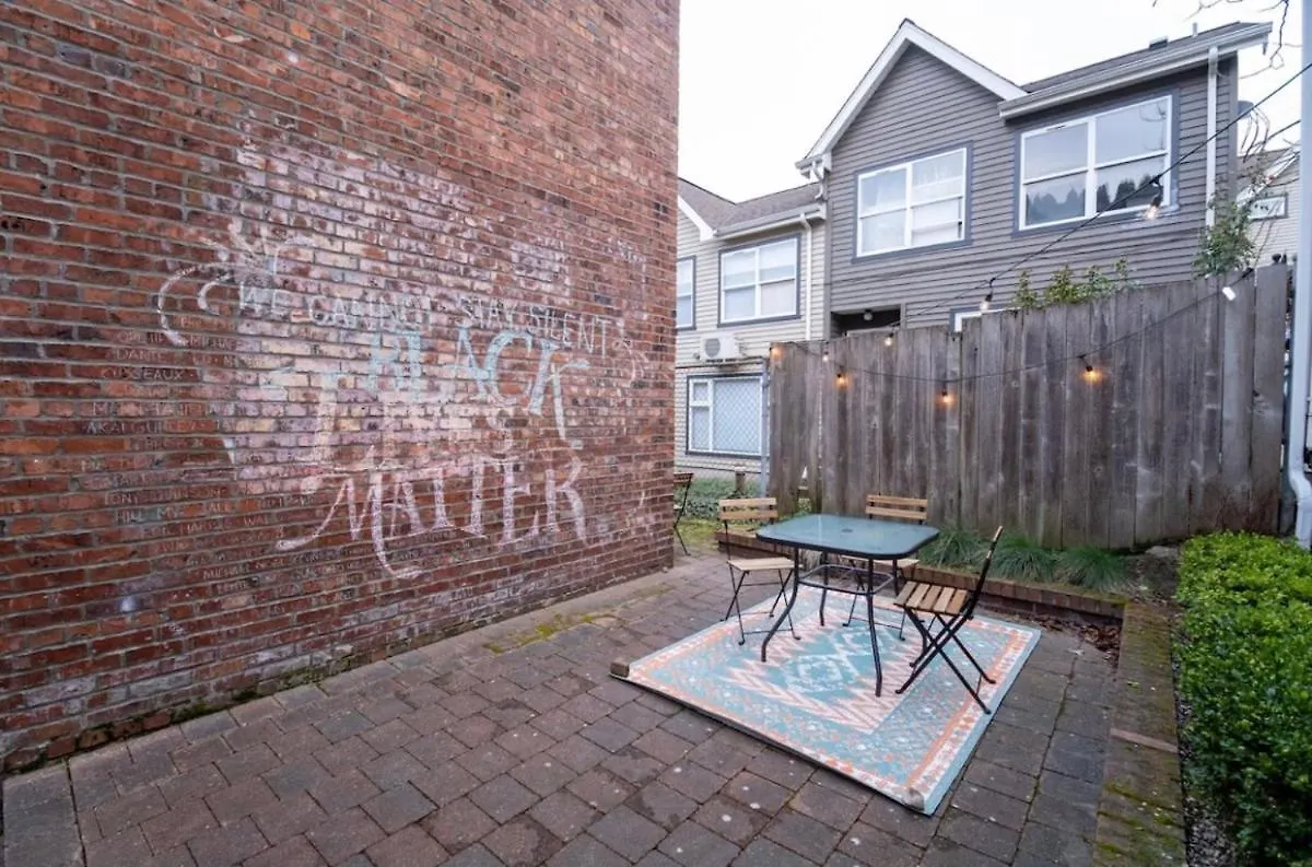 Adorable Cozy House With Parking And Loft! Villa Seattle 0*,